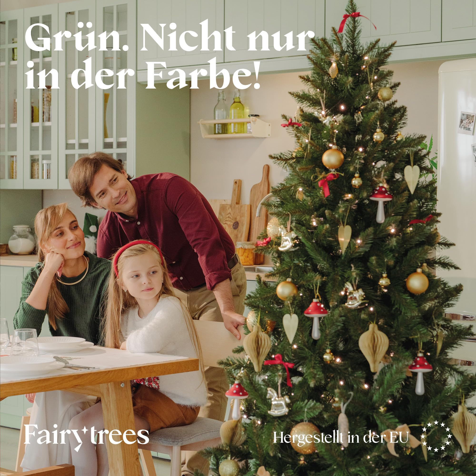 FairyTrees Weihnachtsbaum künstlich 180cm FICHTE Natur mit Christbaum Holzständer | Tannenbaum künstlich mit grünem Stamm | Made in EU