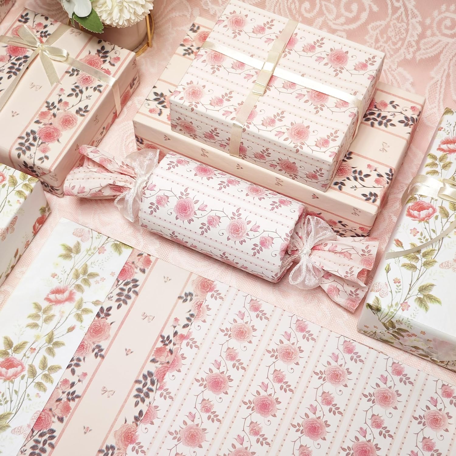 Vintage Floral Gift Wrapping Tissue Paper 28x20 in, Pretty Pink Rose Tissue Paper for Gift Bags, Elegant Watercolor Wildflower Packaging for Mother's Day, Valentine, Wedding, Birthday, Craft,15 Sheets