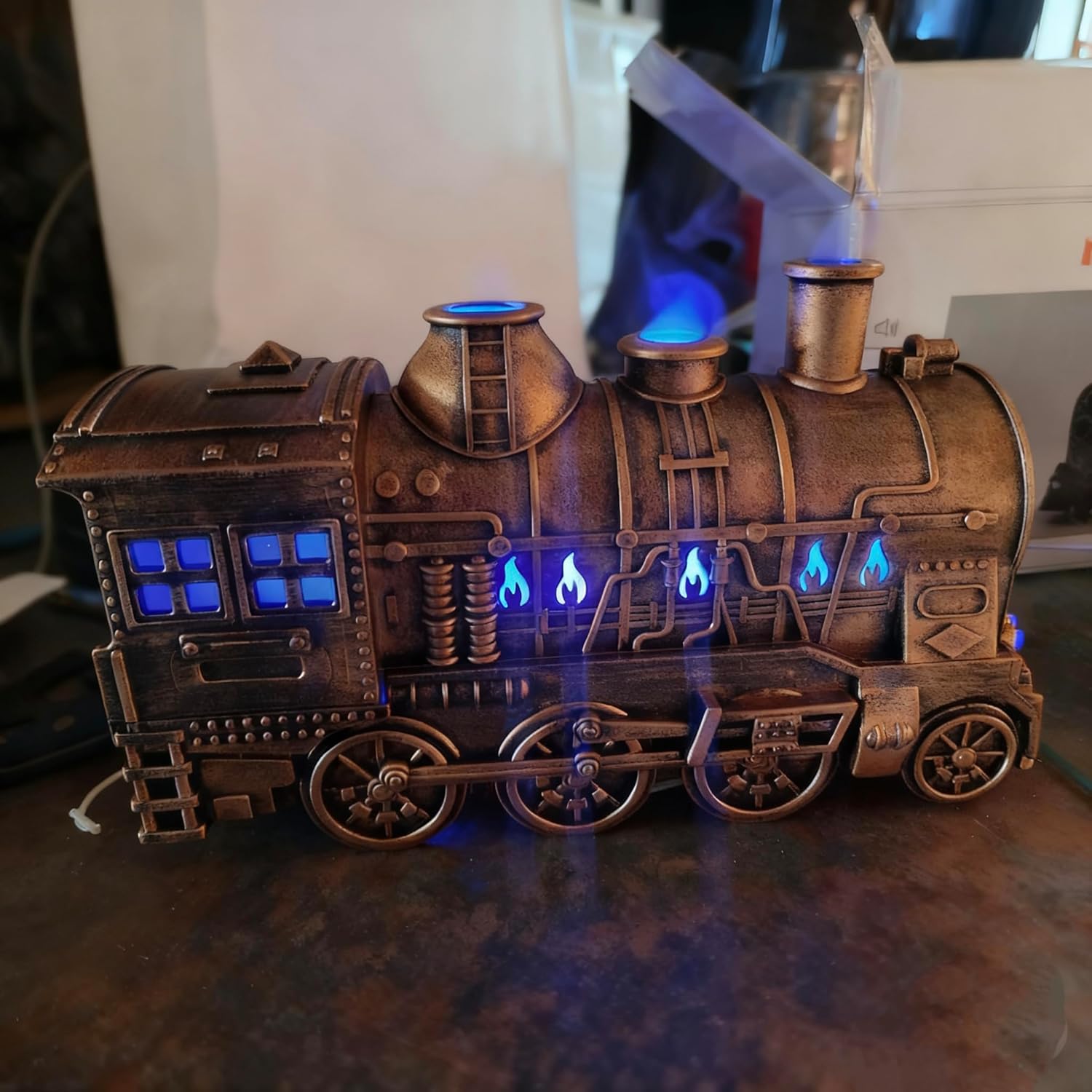 300ml Train Diffusers for Essential Oils, Cool Mist Aromatherapy Diffuser with Dual Nozzles, Quiet Vintage Steam Train Design, 2/8H Timer, for Bedroom, Office, Desktop, Christmas Gift