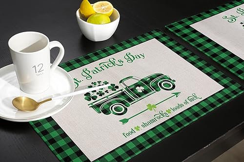 Vista 396 de Juego de 6 manteles individuales rojos para el día de San Valentín, diseño de corazón de San Valentín, resistentes al calor, lavables, manteles