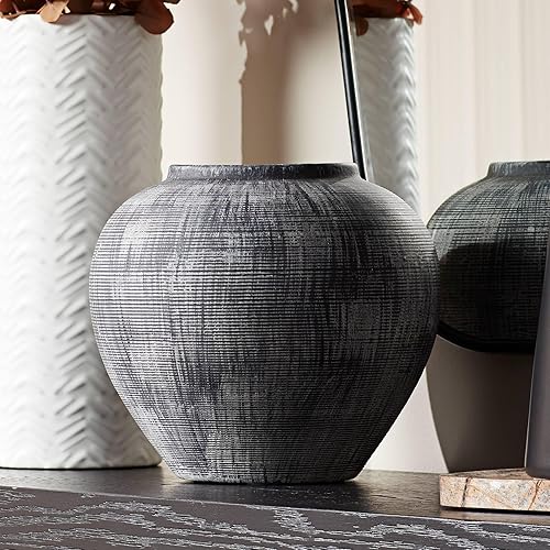 McGinn - Jarrón decorativo de 9 pulgadas de ancho, color negro antiguo Studio 55D