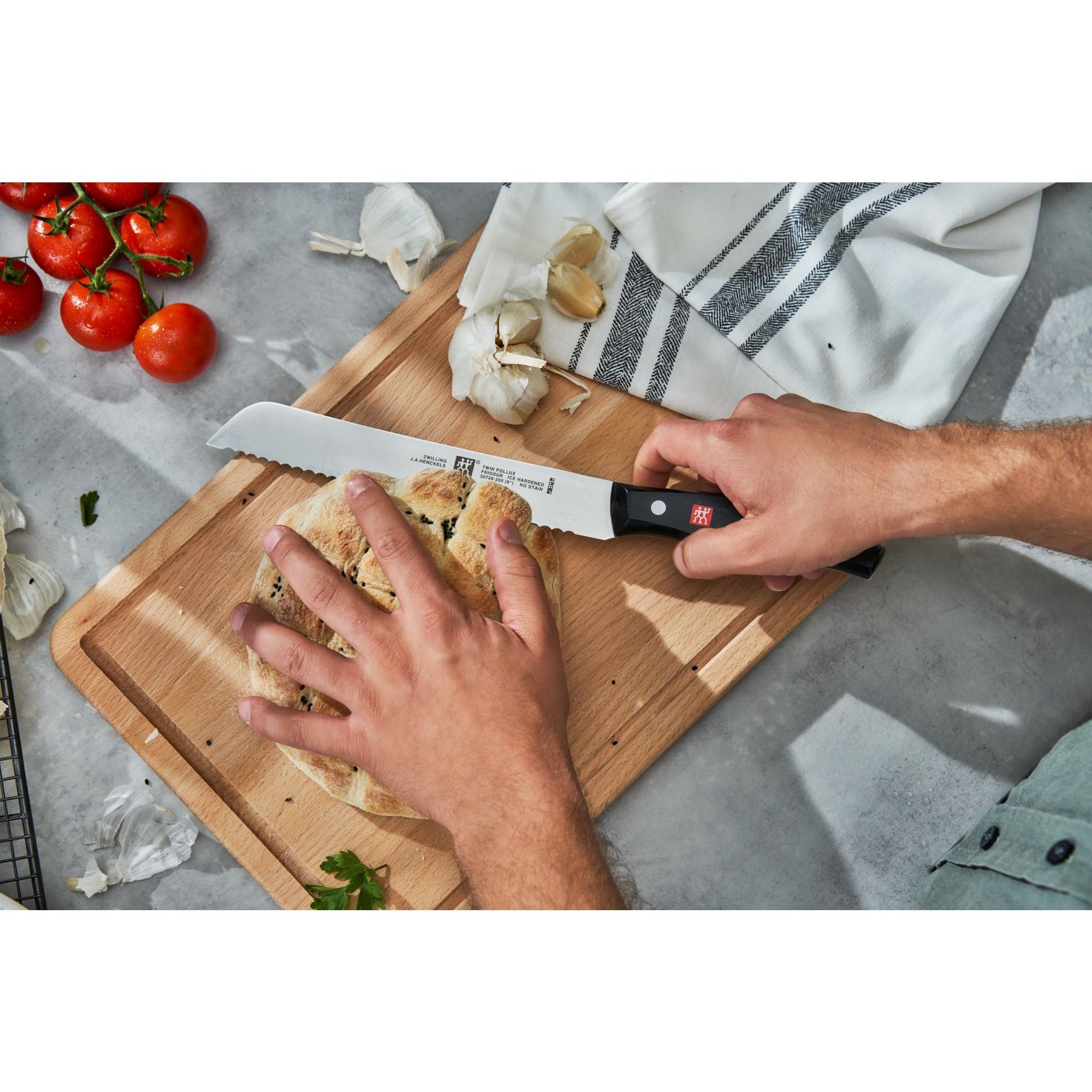 Amazon | Zwilling J.A. Henckels ツイン 8インチ パン切りナイフ