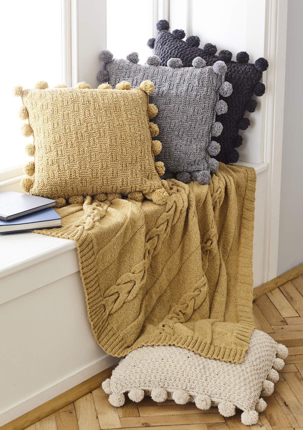 King Cole Aran Knitting Pattern - 5661 Throw & Cushion Covers