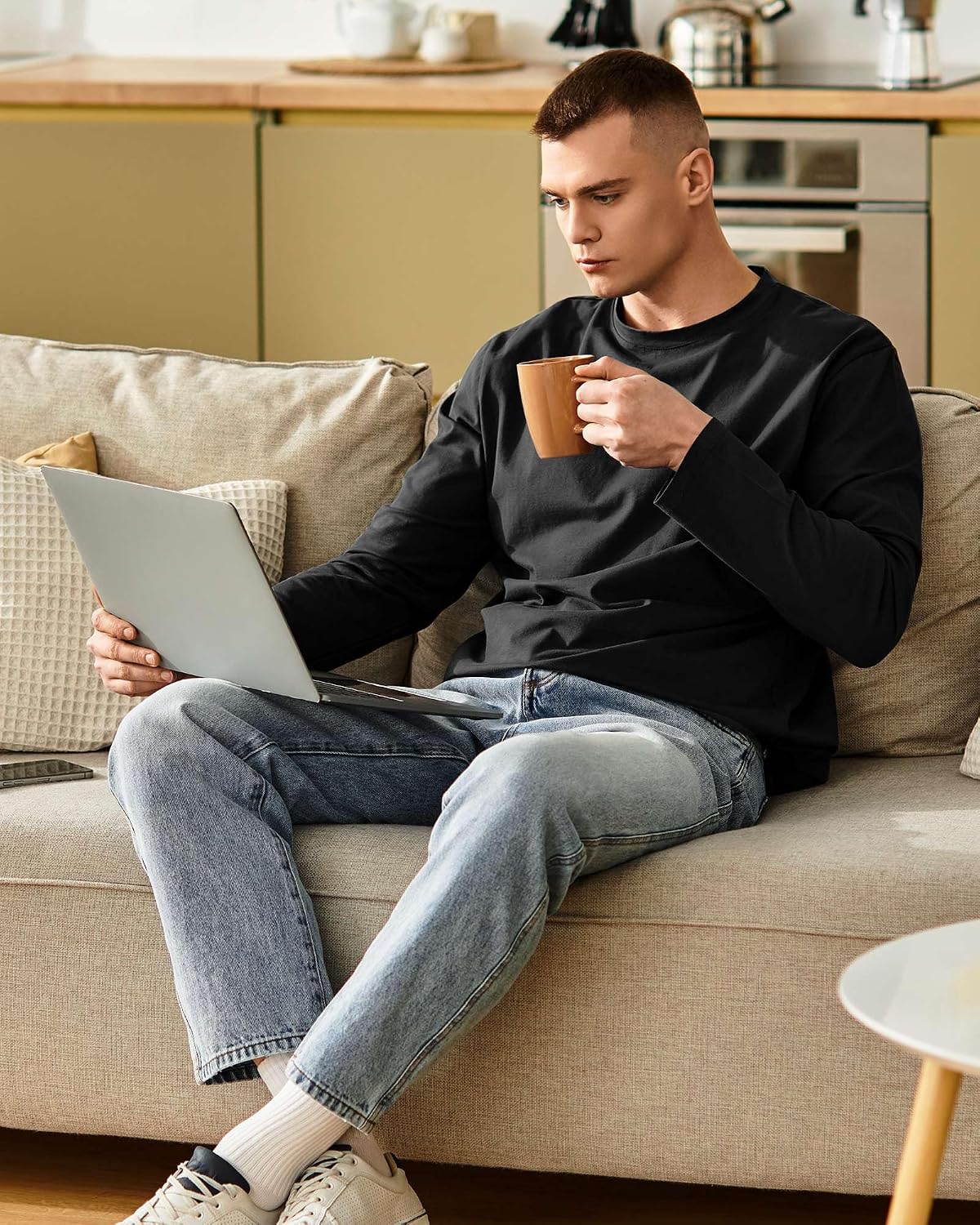 Shyyween 12 Pcs Mens Fleece Lined Sweatshirt Bulk Crew Neck Pullover Long Sleeve Thermal Tops for Wholesale Donation Homeless