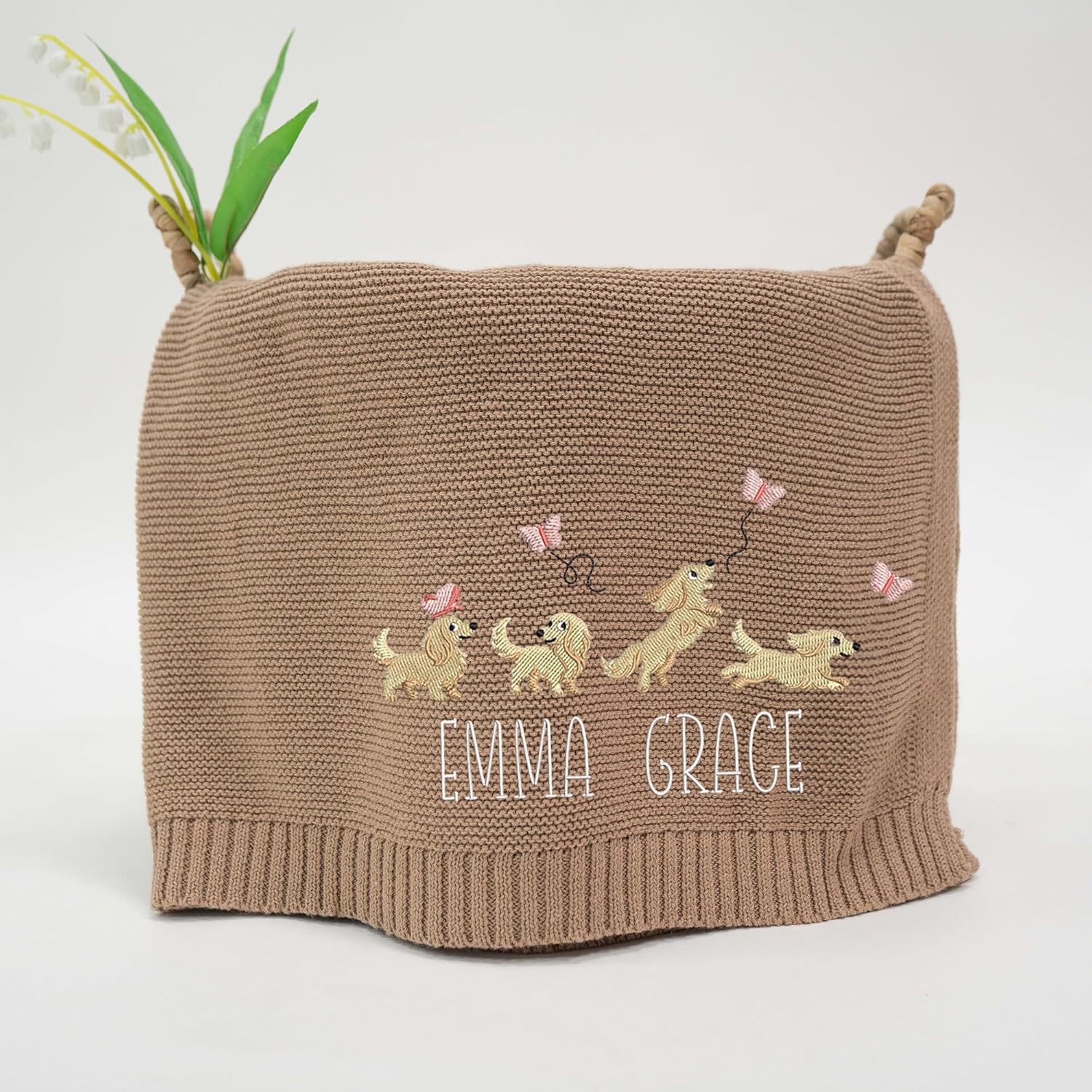 Personalized Knit Baby Blanket with Dachshund Embroidery, Custom Name Blanket for Baby Girl, Puppy Dog Nursery Blanket, Handmade Newborn Keepsake