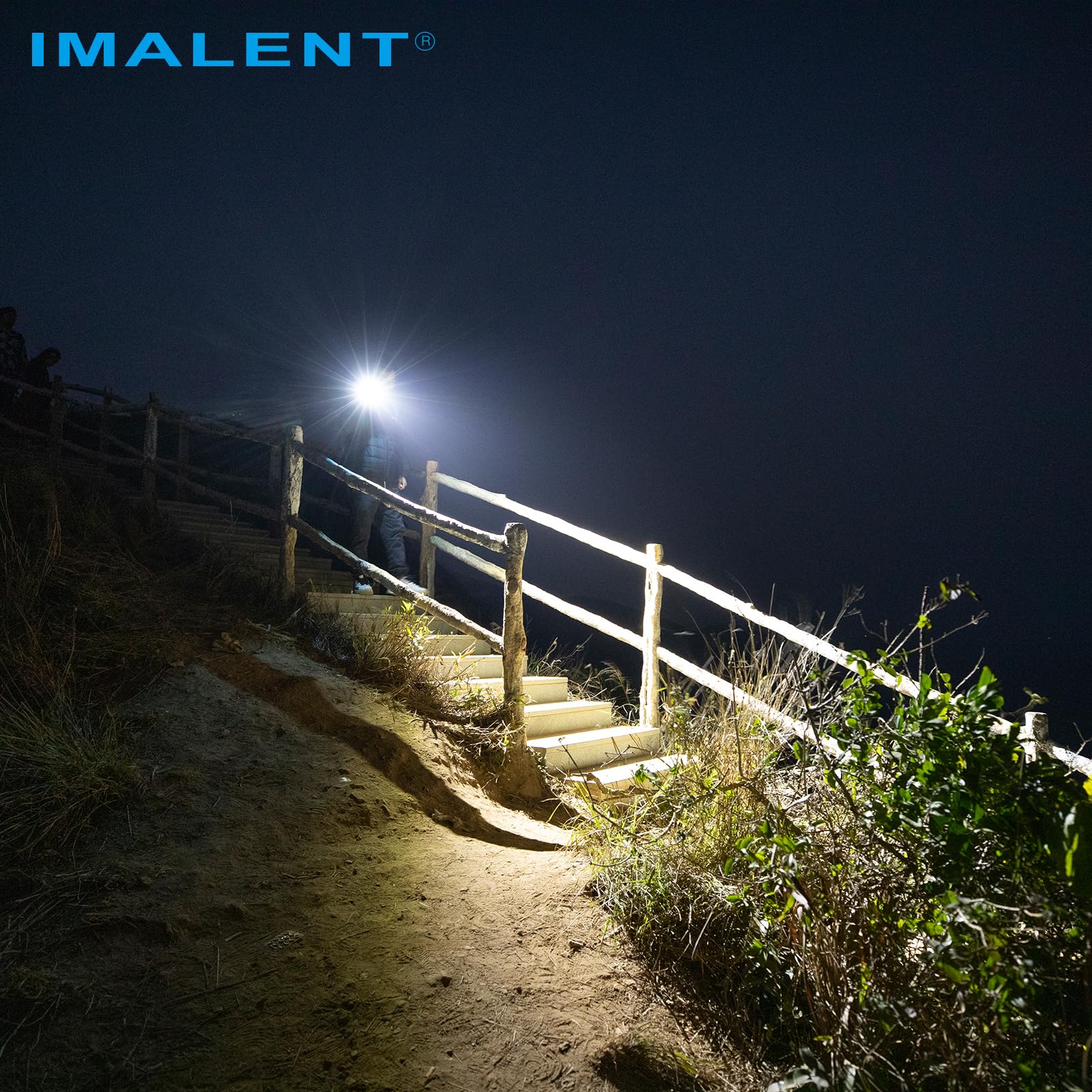 IMALENT LD70 LED Taschenlampe Aufladbar，4000 Lumen Mini LED Taschenlampe Extrem Hell mit 5 Modiund Langer Betriebsdauer，IPX8 Wasserdichte Handlampe für Camping, Wandern, Angeln, Outdoor(Royal Blue)