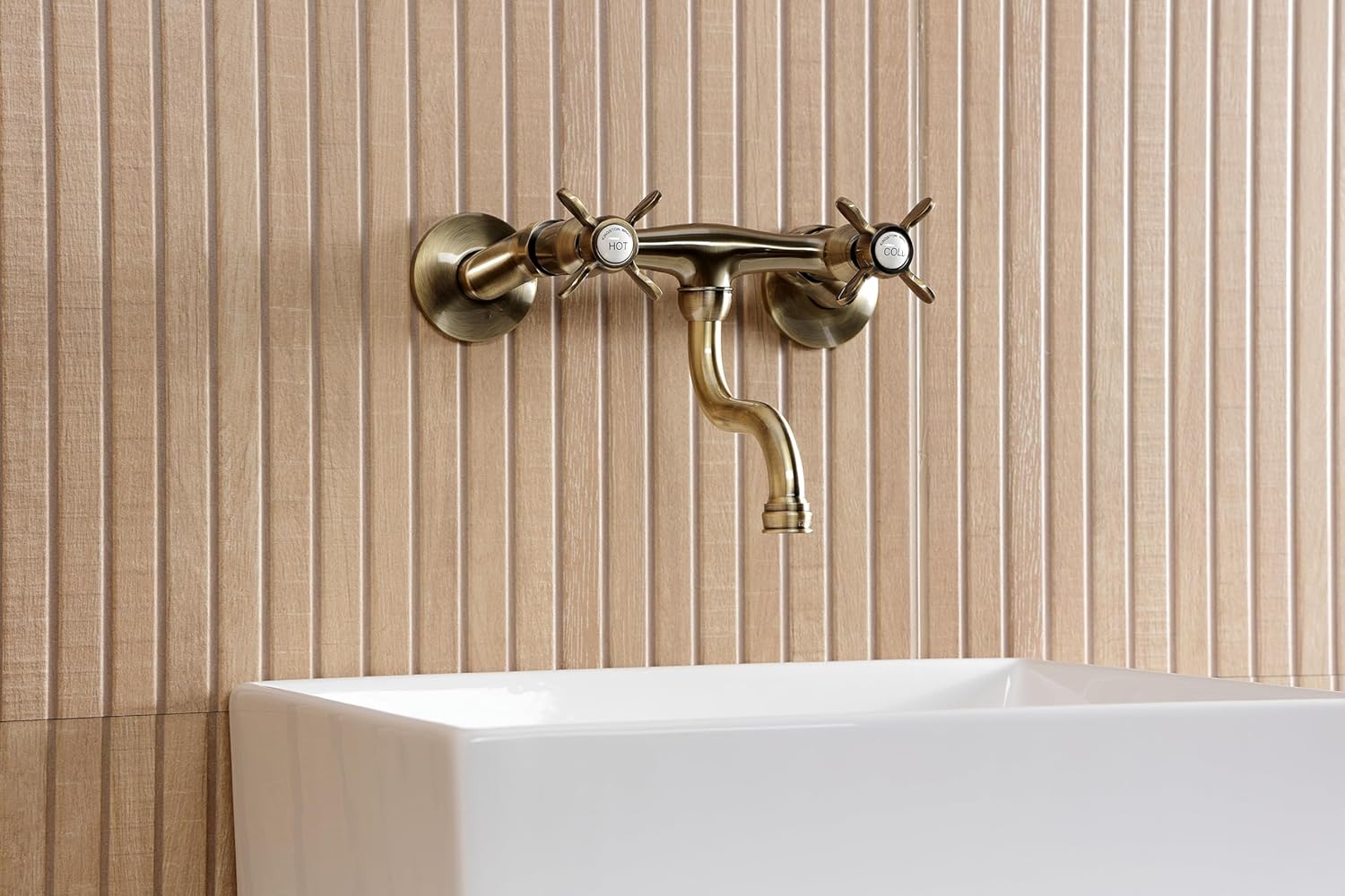 KS2113BEX エ ダブルハンドル 壁取り付けバスルーム蛇口、アンティーク真鍮