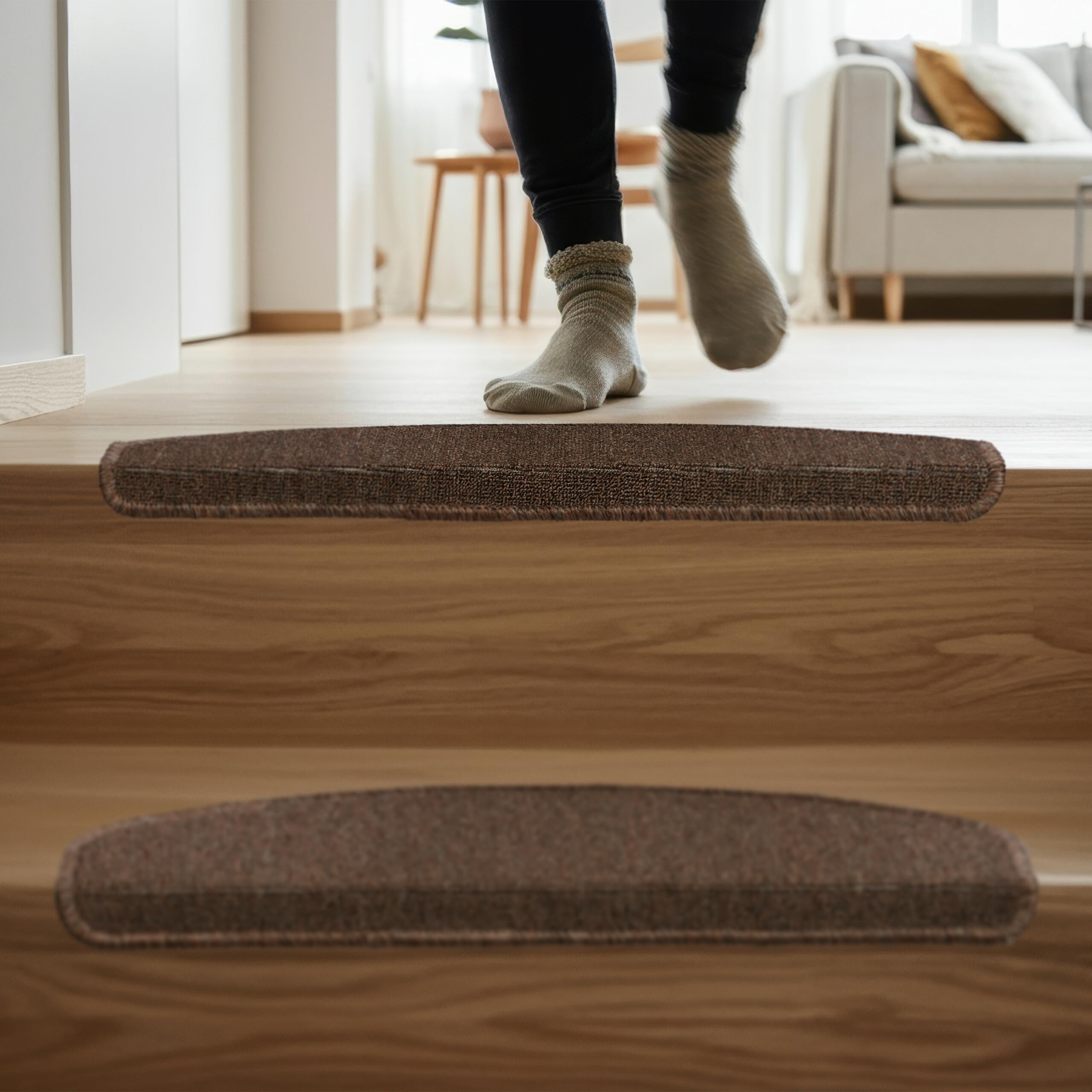 Relaxdays Tappetini Antiscivolo Scale Interne, Set 15 Tappeti Adesivi Gradini, 65x24 cm, Strisce Coprigradini, Marrone