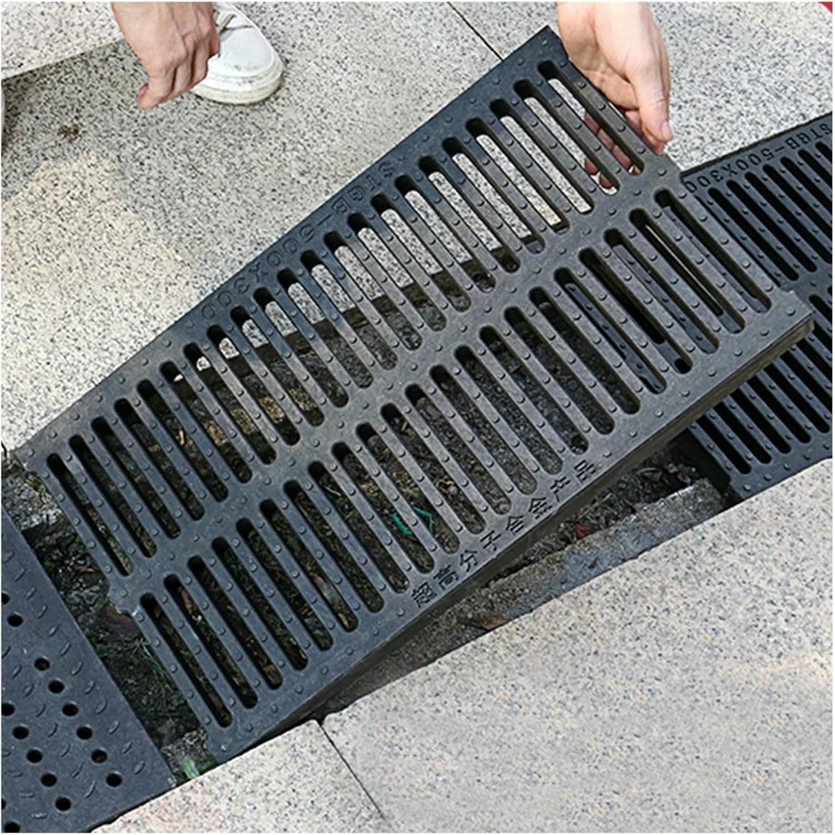 Drainage de cour anti-inondation grâce au caniveau avec grille de garage