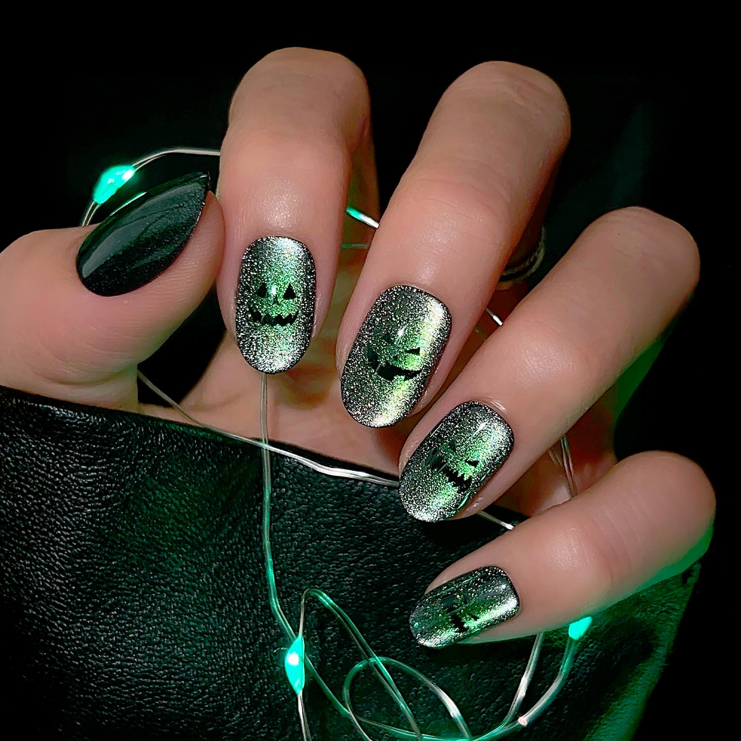 Amazon.com: Glamnetic Press On Nails - Peek-o'-Lantern | Short Amazon.com: Glamnetic Press On Nails - Peek-o'-Lantern | Short