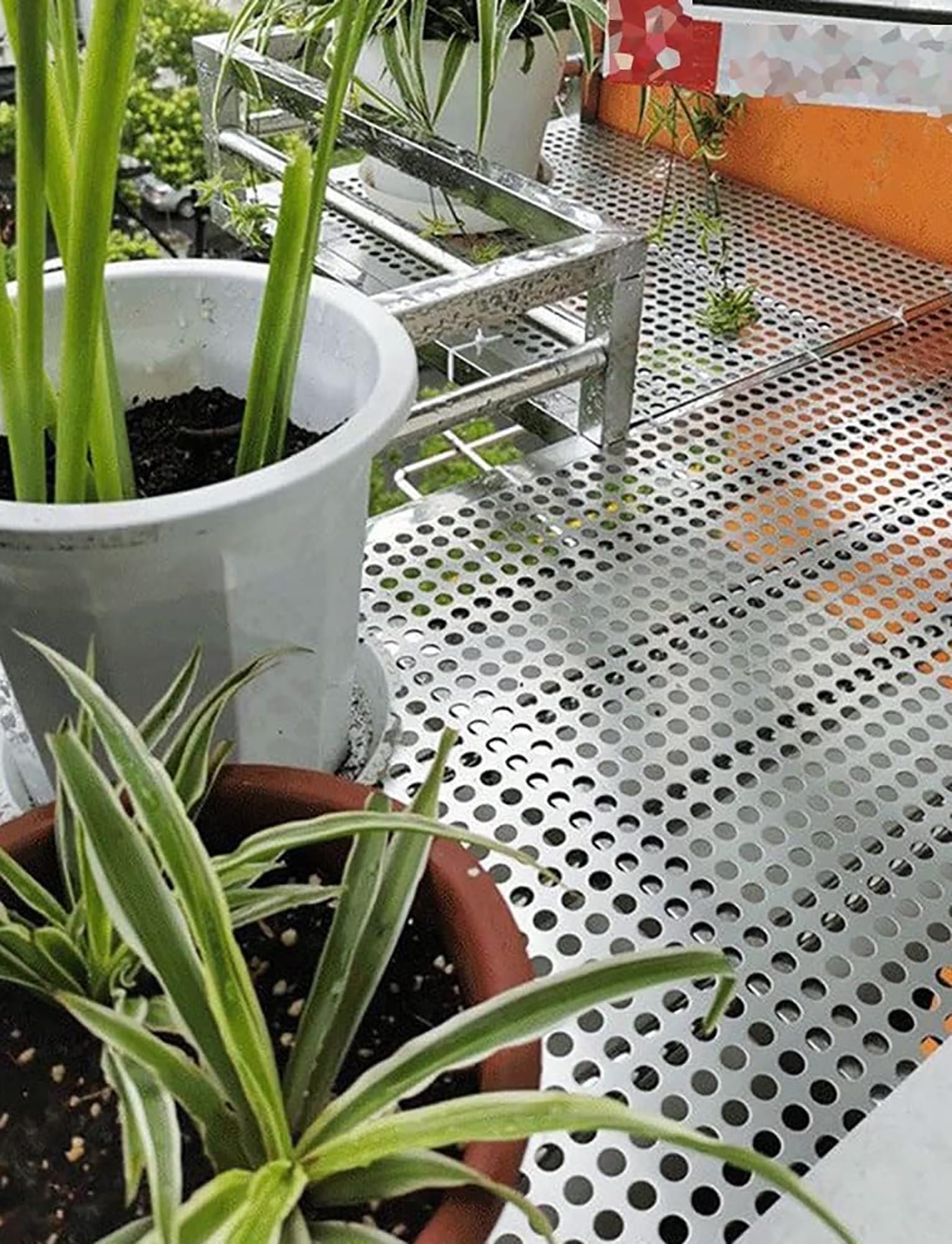 Blacha perforowana ze stali nierdzewnej 304, średnica otworu 10 mm, szczelna uszczelka do okien, łatwa instalacja, bezpieczna ochrona przed upadkiem, długość 1 m (55 cm x 1 m)
