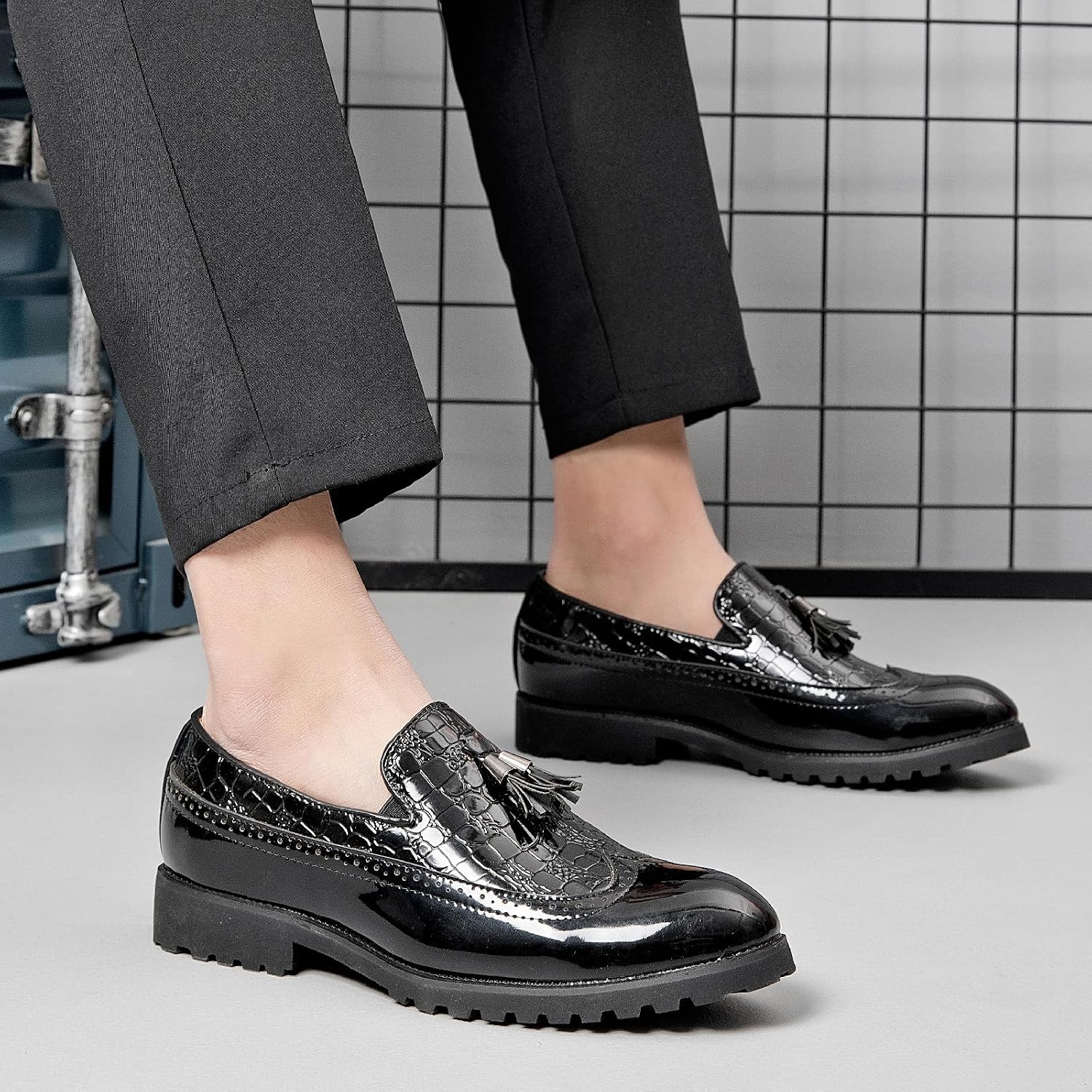 Men's Tassel Loafers Leather Wingtip Brogue Dress Shoes Casual Slip-On Business Work Office Shoes