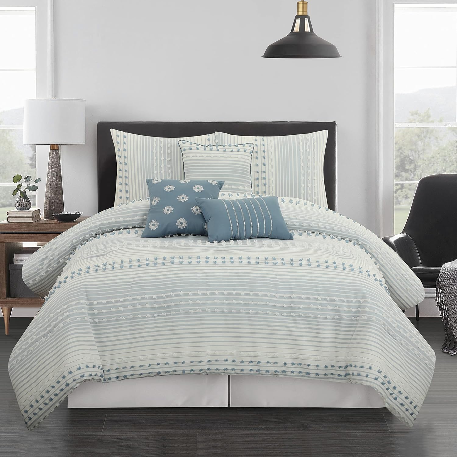 Stratford Park Graceful 7 Piece Comforter Set, Bed Size Queen, Ultra Soft and Warm，All Season Bedding Set, Matching Bedskirt, Pillows & Shams