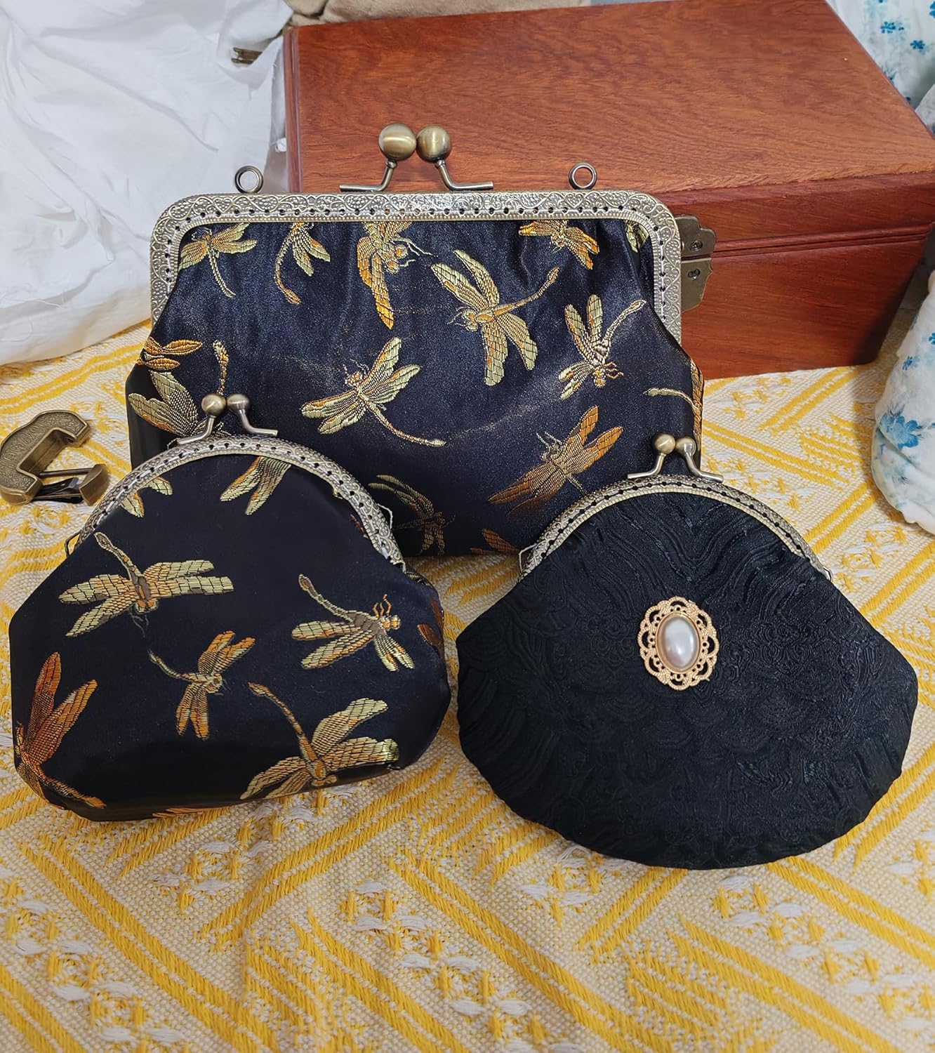 Brocade Fabric by The Yard, 29.5 Inches for DIY, Craft, Luxurious Sheen, Lightweight and Crisp Drape Wedding Dress, Costumes, Fashion, Se(Size:5m/196.8inches,Color:02- Green)