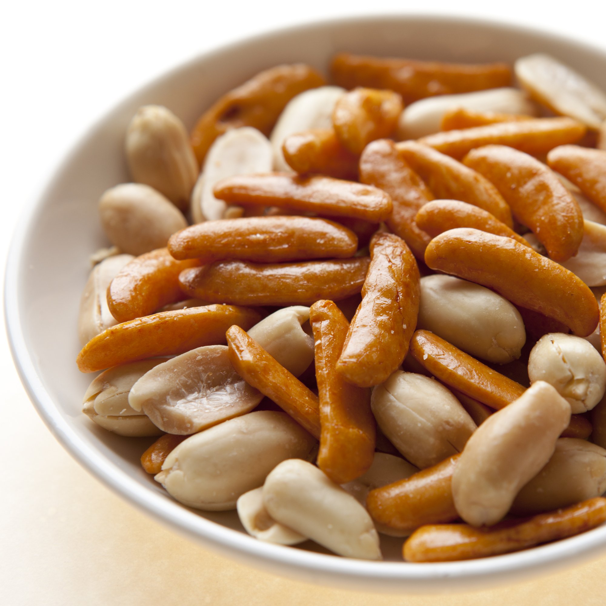 Amazon | 柿の種ピーナッツ入り (500gx3（柿ピー）) | 神戸のおまめ