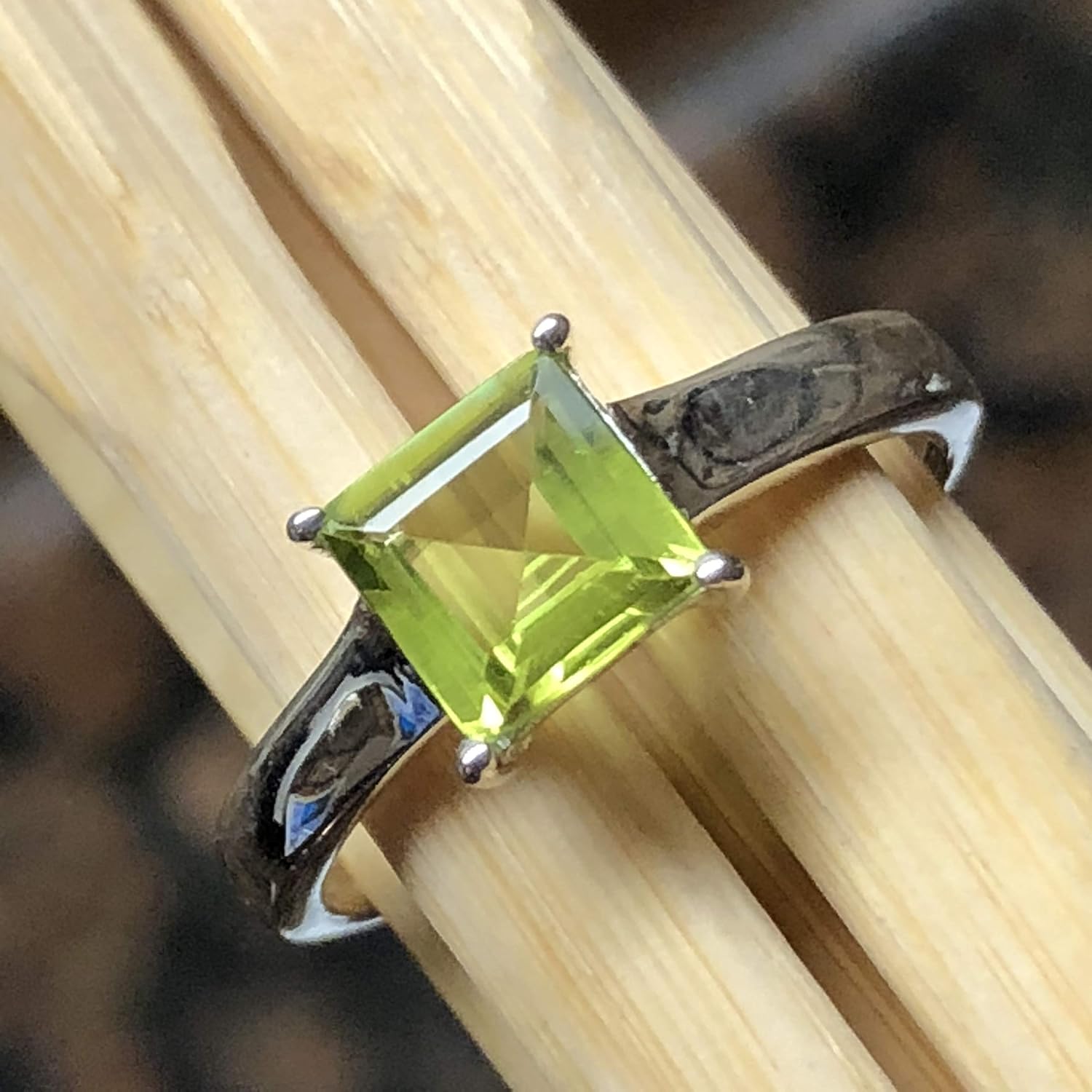 Natural 1.25ct Green Peridot 925 Solid Sterling Silver Ring Size 5.75, 6, 6.75, 7, 7.75, 8, 8.75, 9 - Image 6