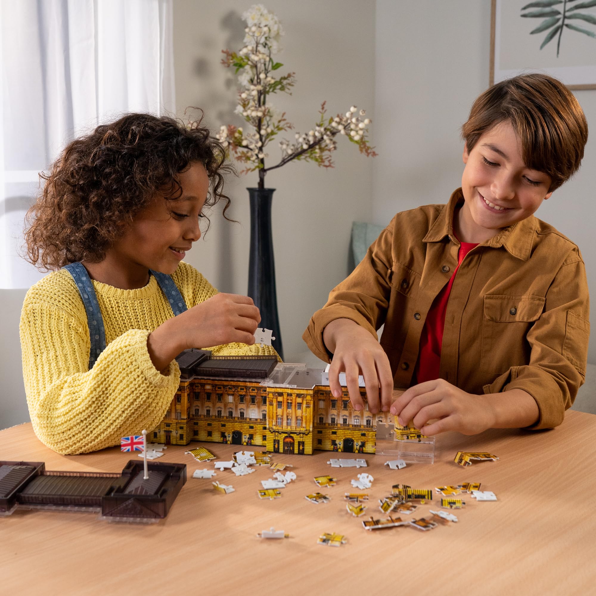 Ravensburger 3D Puzzle 12529 - Buckingham Palace Night Edition - leuchtet im Dunkeln - der Buckingham Palast zum selber Puzzeln für Erwachsene und Kinder ab 8 Jahren