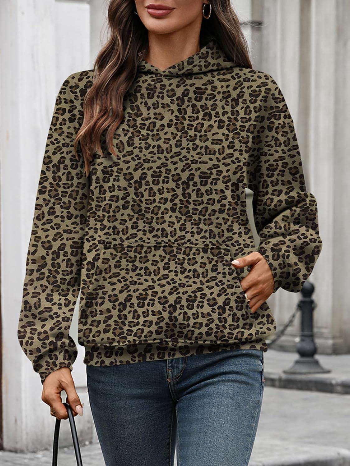 Women's Fleece Oversized Hoodie Pattern Loose Fit Long Sleeve Hooded Pullover Sweatshirt with Kangaroo Pocket - Image 2