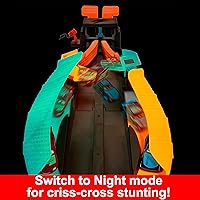 Vista 5 de Mattel Disney y Pixar Cars Pista de Carreras de Resplandecimiento, Set de Lanzamiento y Cruce con 2 Coches de Juguete de Carrera, 2 Modos