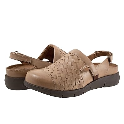 SoftWalk Salina Woven II Women