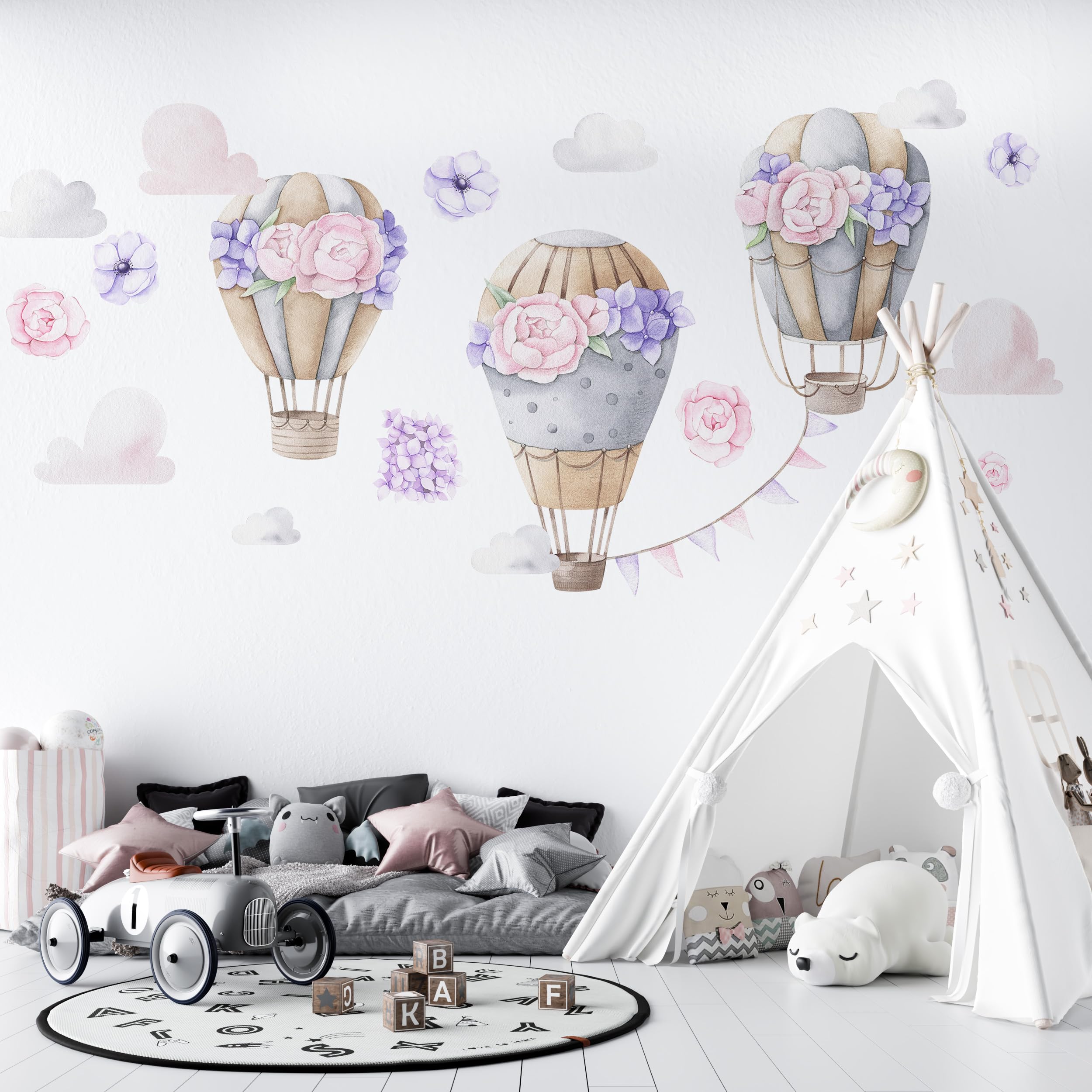 Stickers muraux ballons pour décorer la chambre sans abîmer les murs