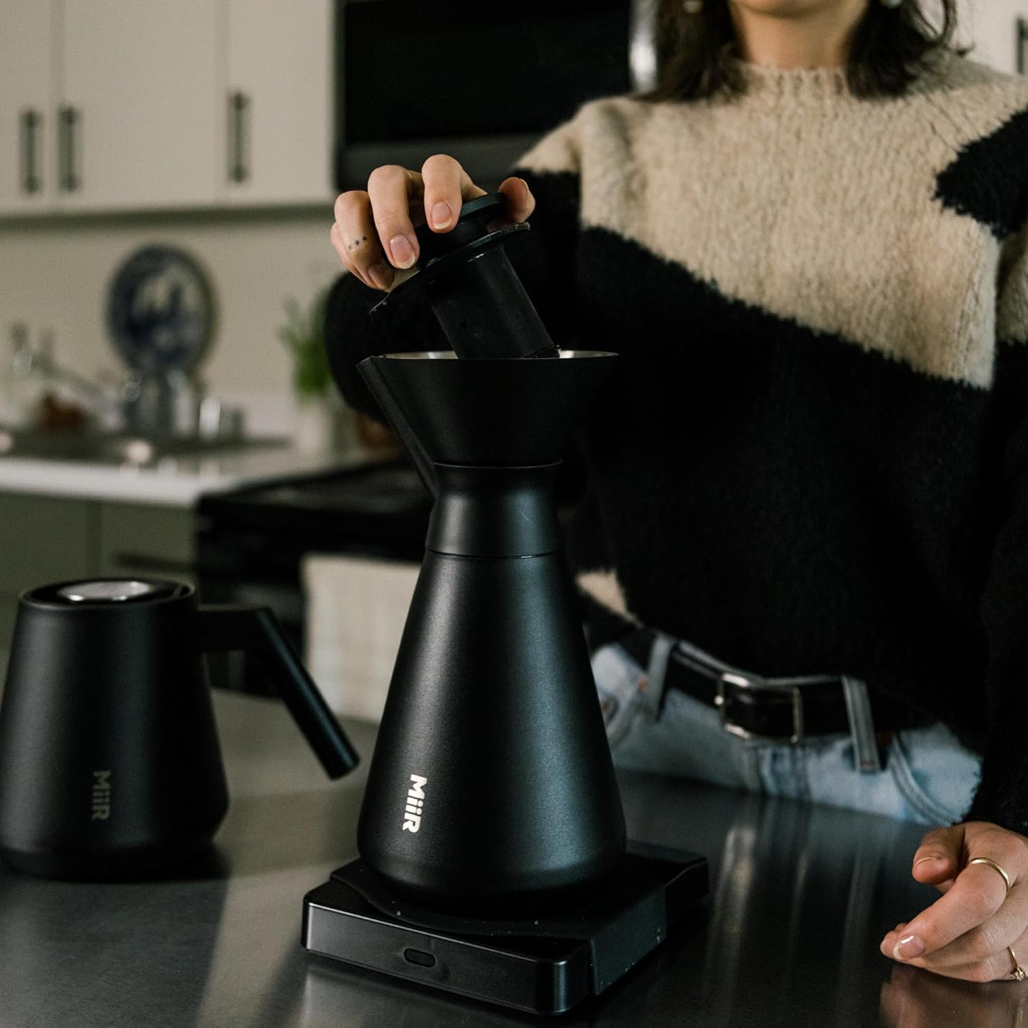 MiiR New Standard Carafe, 33oz Shatterproof, Durable Double-Wall Vacuum Insulated Coffee Carafe for Pour Over Coffee - Image 7