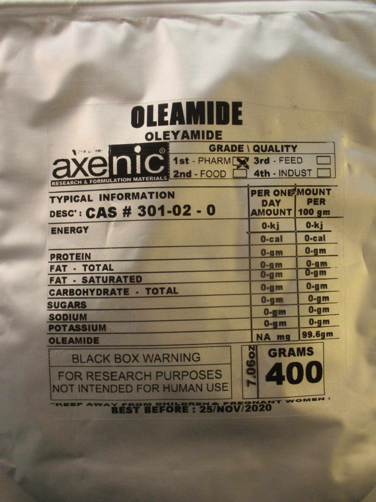 100 grams OLEAMIDE >99% POWDER CAS 301-02-0
