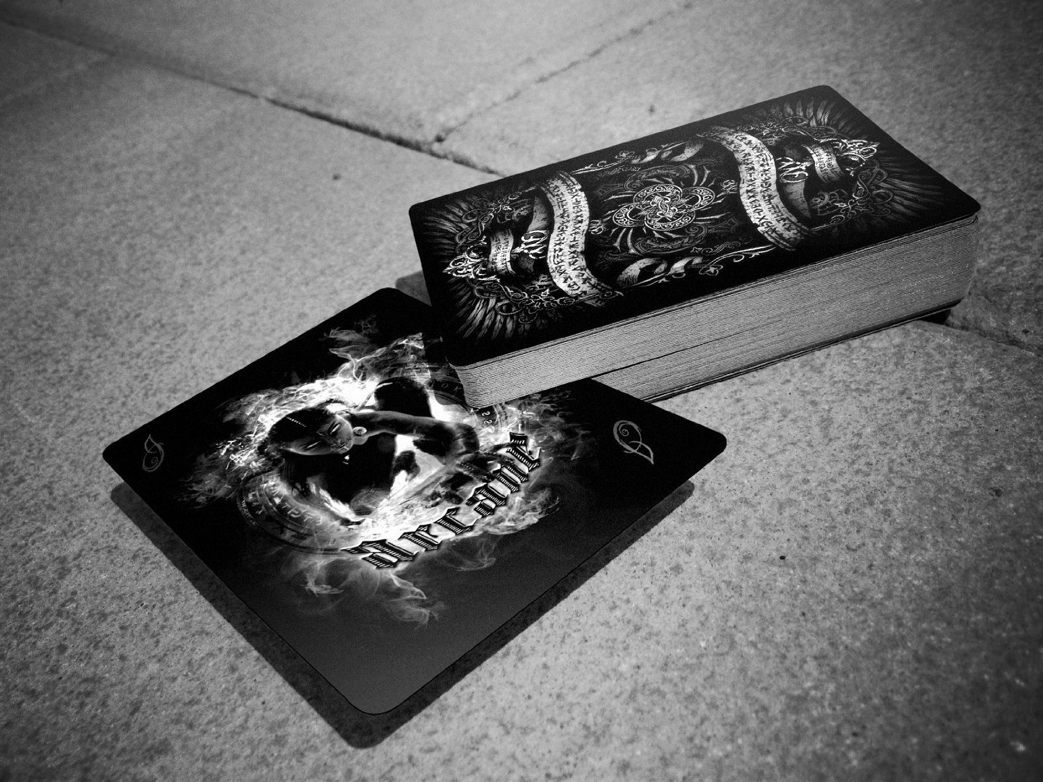 Carte De Tarot De Cinq Baguettes En Arcanes Mineurs Avec Doodle