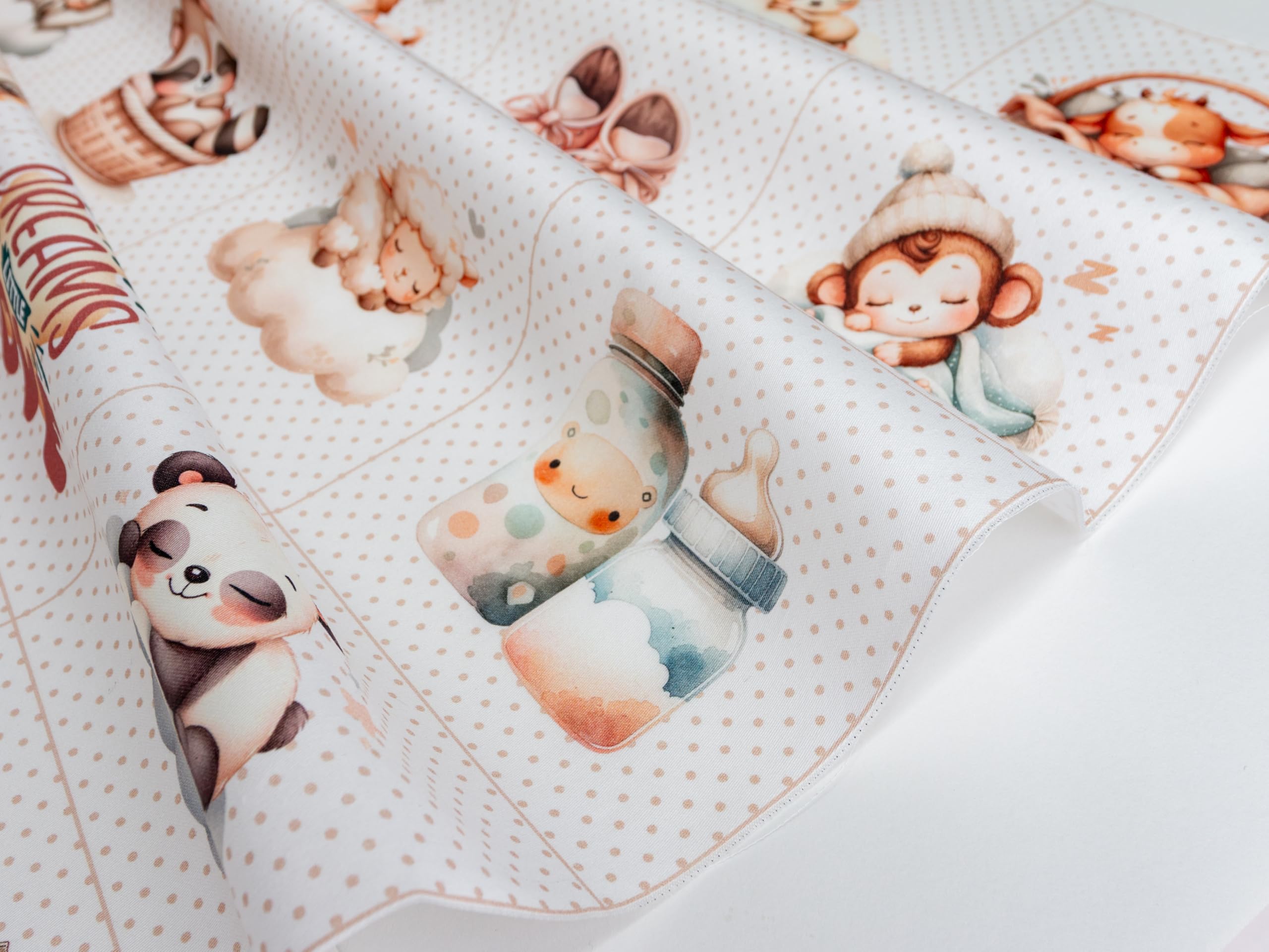 Fabrics Beige/Cream. Paquetes de abalorios de algodón, 42 motivos diferentes. Ideal para edredones, costura, mantas y juegos de espía para niños, panel continuo de 91.4 cm x 78.7 cm
