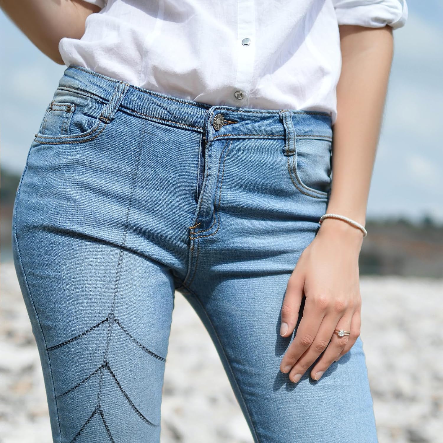 Lurrose Rhinestone Body Leg Chain Thigh Jewelry Sparkling Crystal Chain Accessory for Women Beach Nightclub Body Jewelry