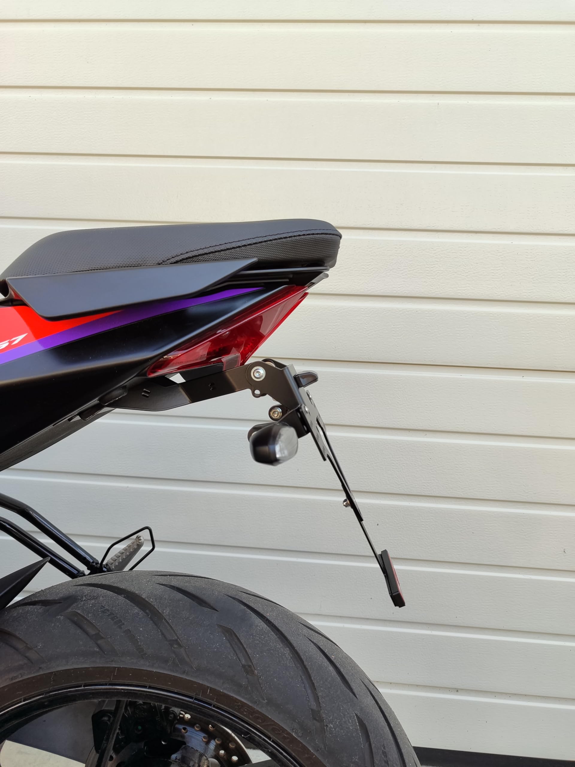 kurzer Kennzeichenhalter GroFaTec kompatibel für Aprilia RS 457 EVO-Set Kennzeichenträger Tail Tidy Heckumbau kurzes Heck rs457ab 2024