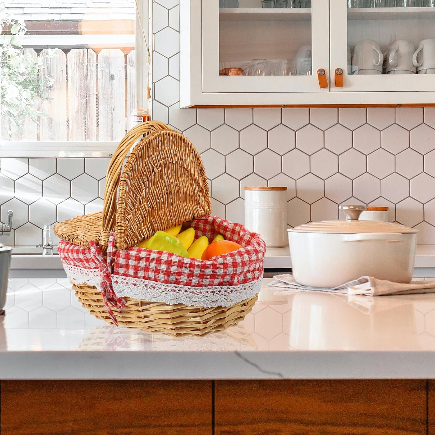 CHILDWEET Wicker Picnic Basket with Lid and Handle Outdoor Storage Basket for Picnic and Fruit Organizer 35x25x17cm with Red Gingham Cloth Multi-Function Kitchen and Garden Hamper