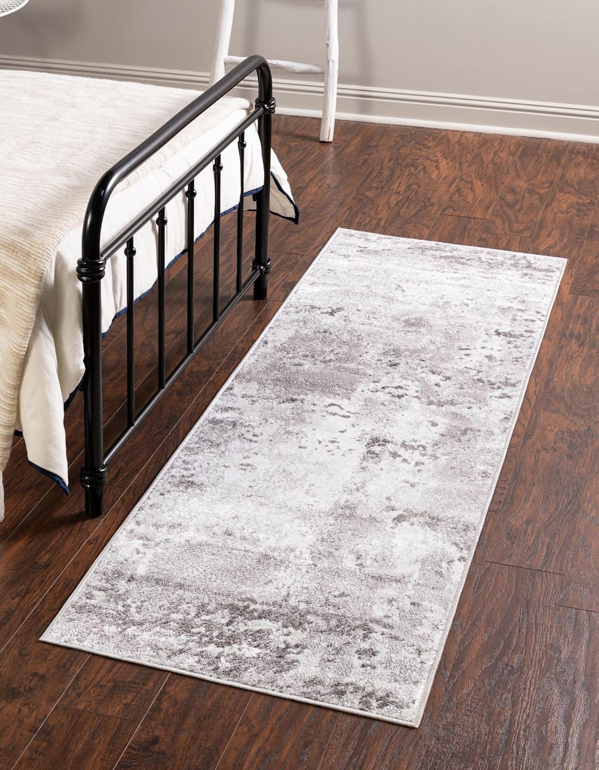Rugs.com Aurora Collection Rug – 2' x 3' Stone Gray Low Rug Perfect for Entryways, Kitchens, Breakfast Nooks, Accent Pieces