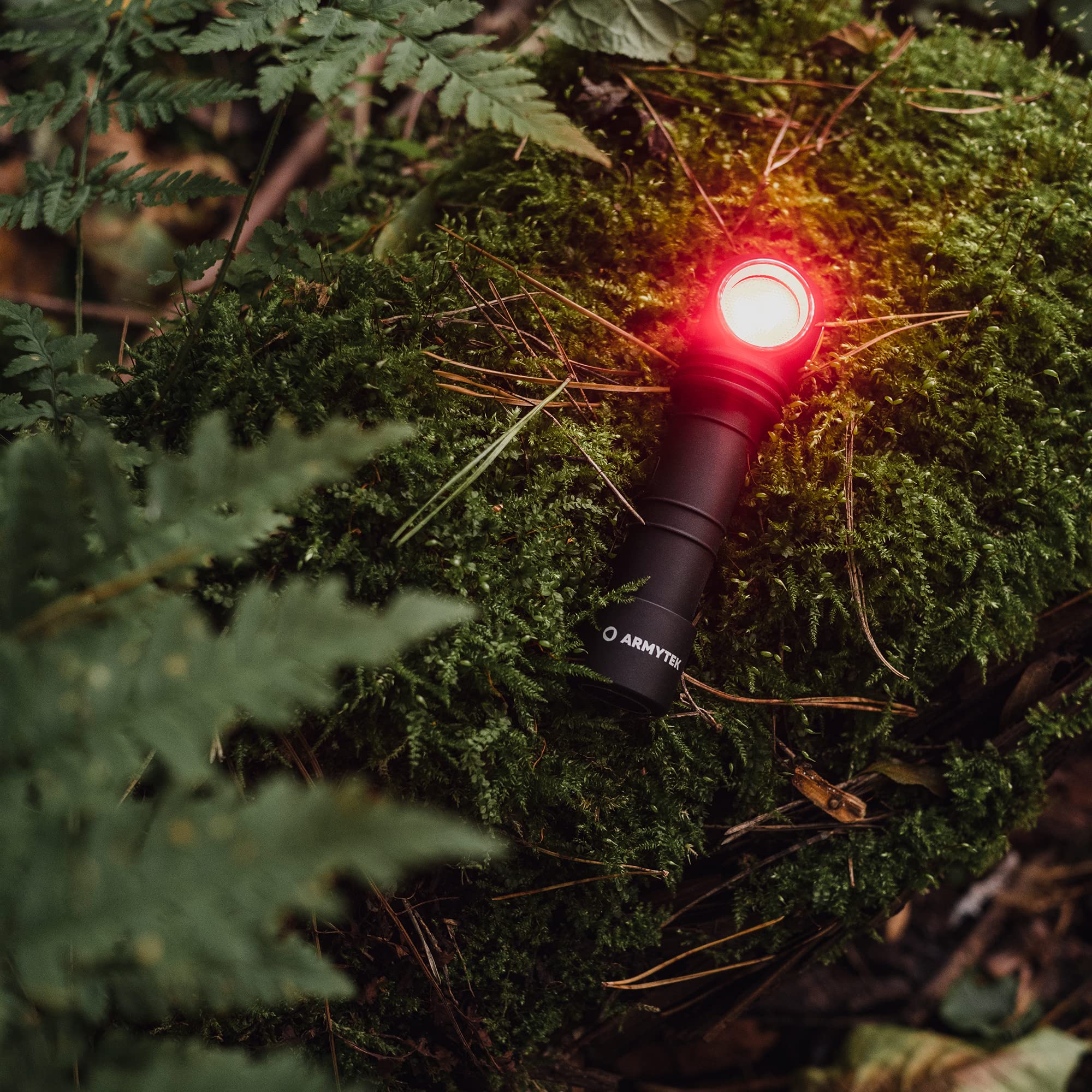 Armytek Wizard C2 WR magnes USB ciepła biel z czerwonym światłem