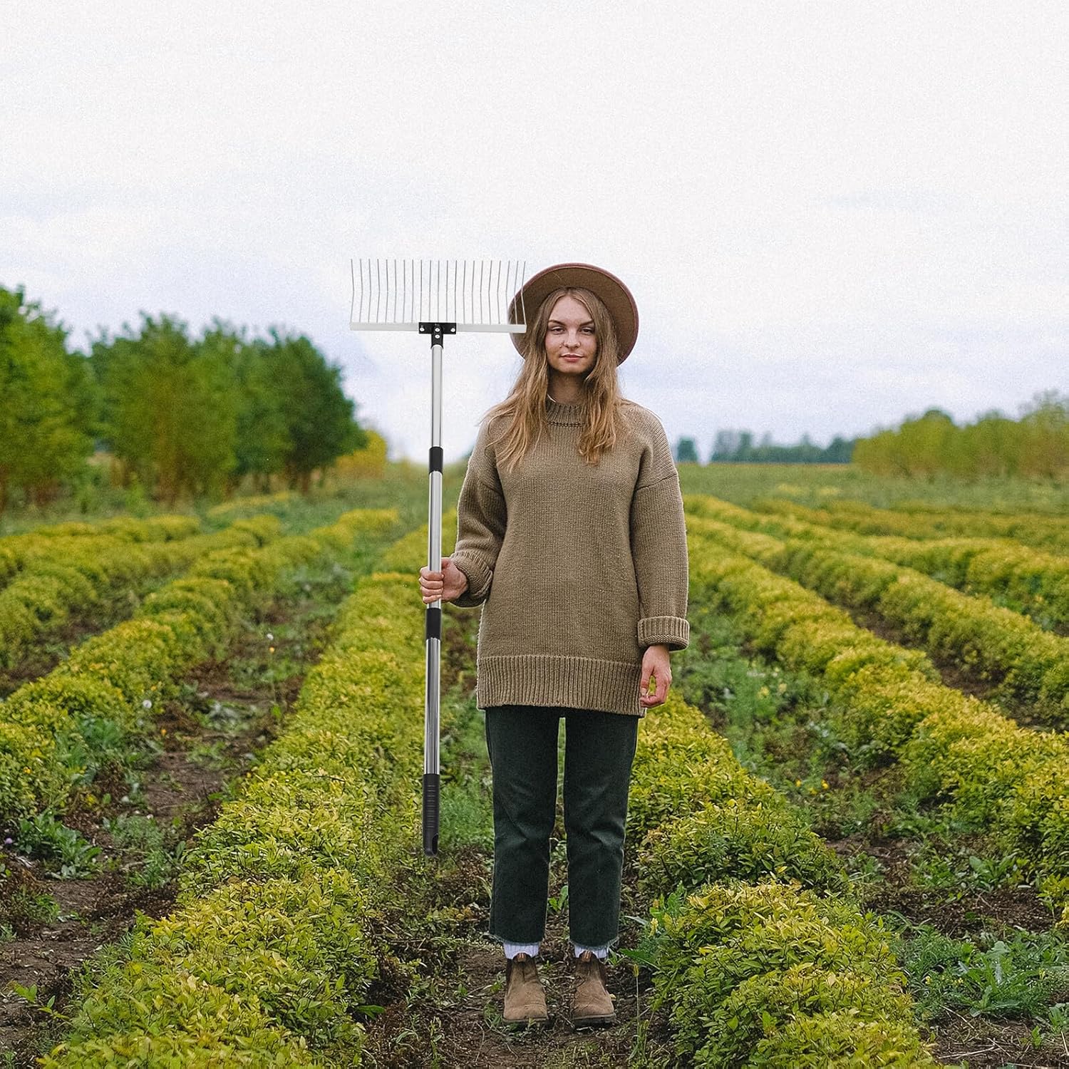 Heavy Duty 21-Tine Garden Rake with Detachable 1.25m Telescopic Steel Handle for Leaf Collecting, Lawn Leveling, and Soil Loosening in Outdoor and Agricultural Gardening