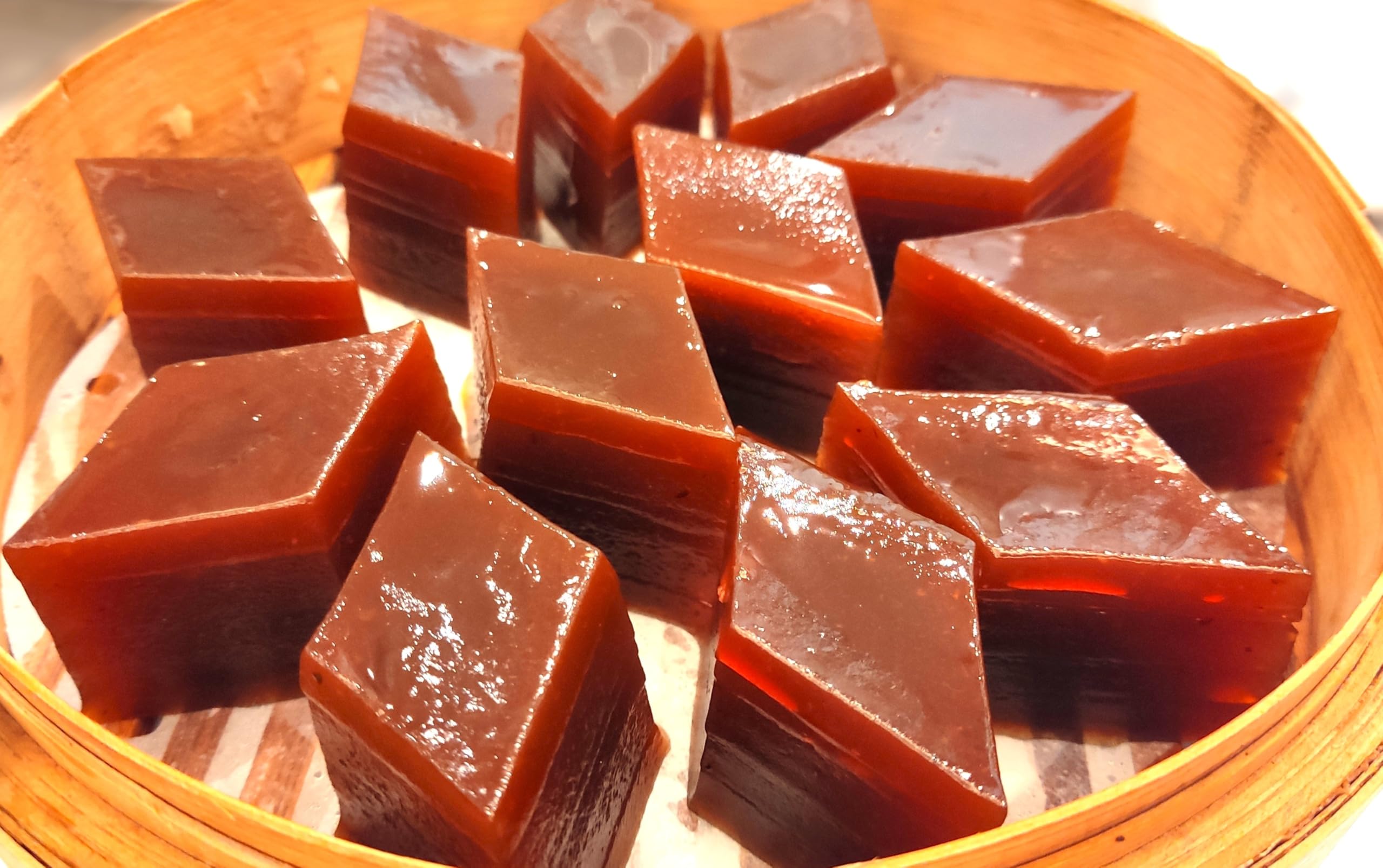 TomorrowSeeds - Jujube Tree (Chinese Red Date) Seeds - 5+ Count - for 2026 Planting Ziziphus Jujuba BER Hong Tsao Zao Dates Korean Daechu Traditional Herbal Trees Perennial Grow Your Own Home Farm