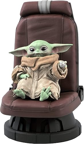 DST Star Wars The Mandalorian The Child in Chair Estatua escala 12, multicolor, 12 pulgadas