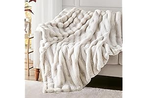 Ultra Soft Plush Throw Blanket: Cozy Faux Rabbit Fur Luxury