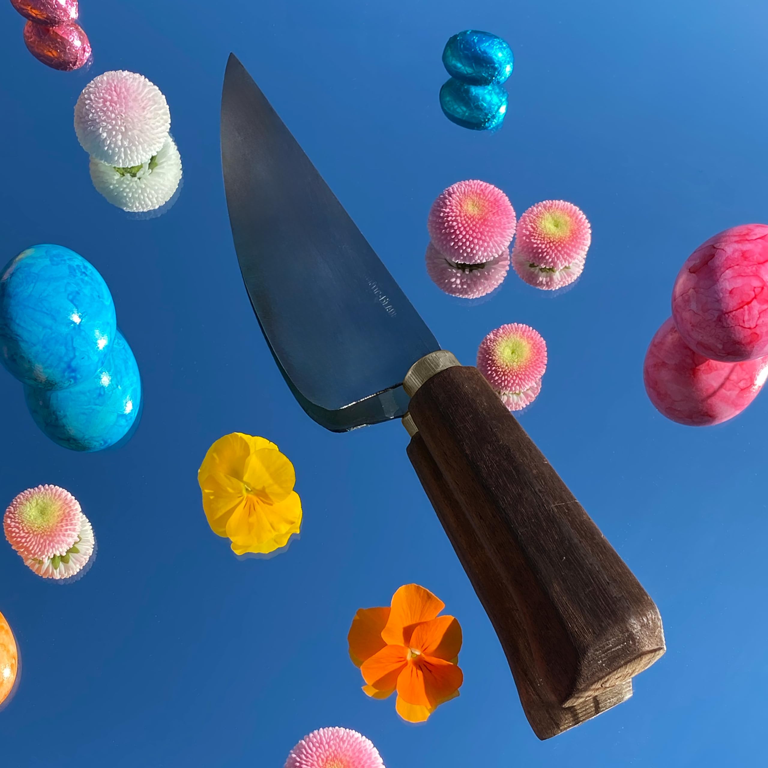 VAY asiatisches Küchenmesser mit polierter Klinge aus Kohlenstoffstahl 23 cm
