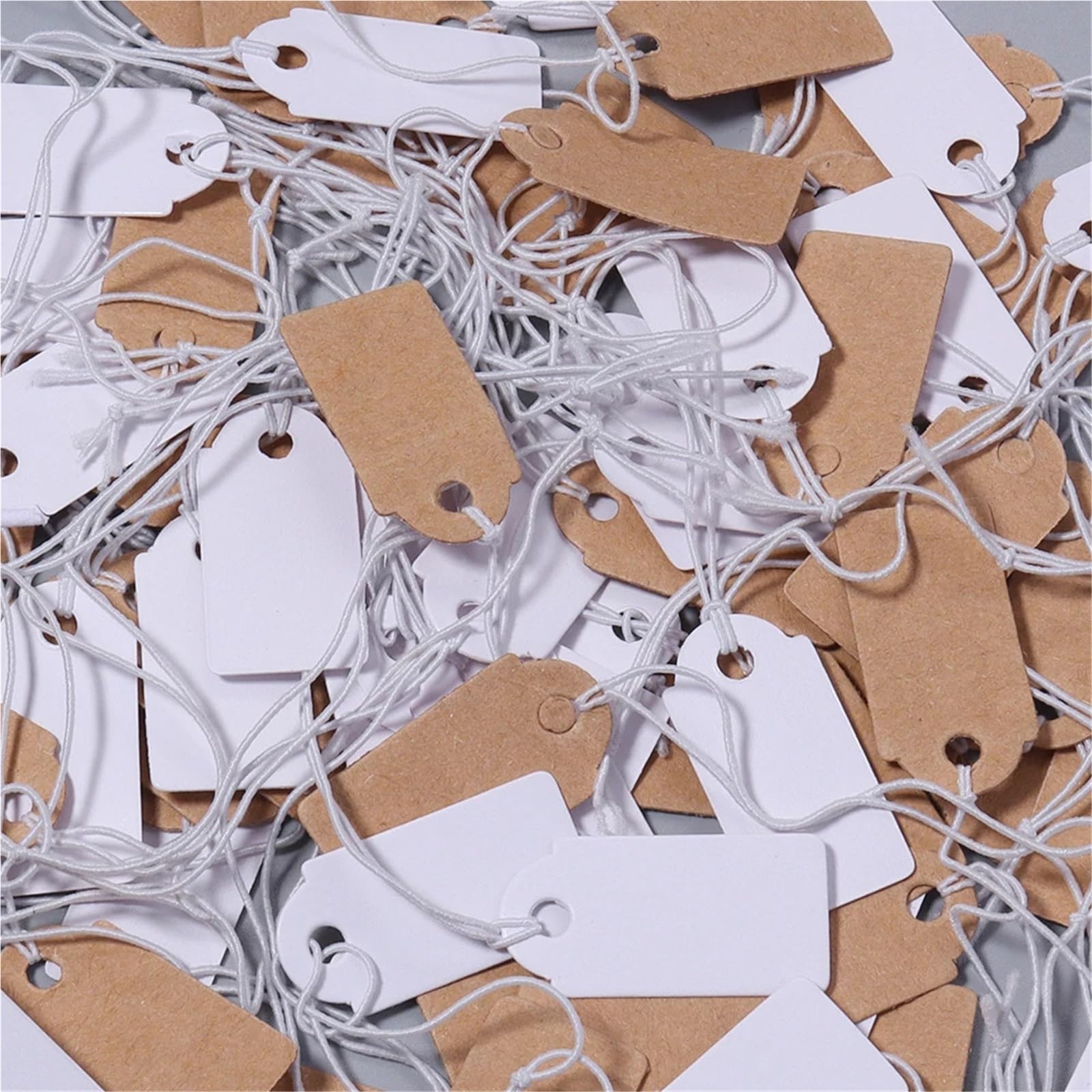 Etichette per prezzi con cordino, 200 pezzi, rettangolari, bianche, vuote, per esporre biglietti, etichette in carta kraft, etichette per marcatura merci (bianco)