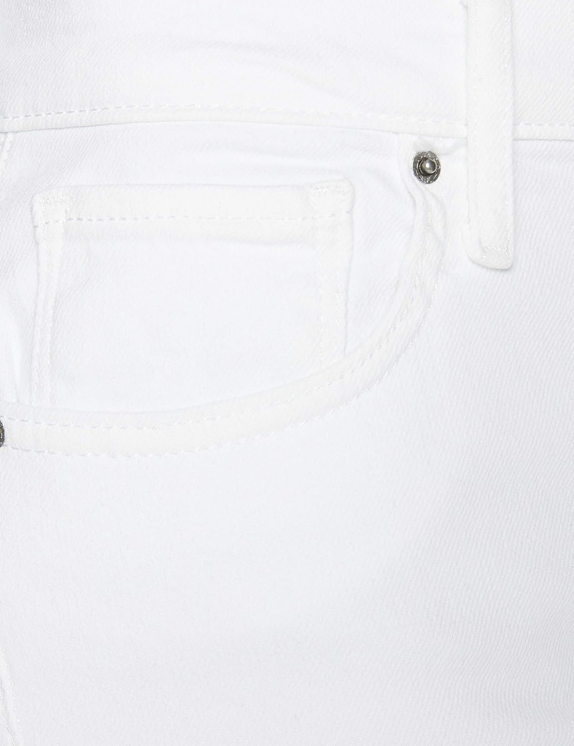 Buy Levi's Women's 724 High Rise Straight Western White Jeans Online in  Indonesia. B07ZVQWR8B