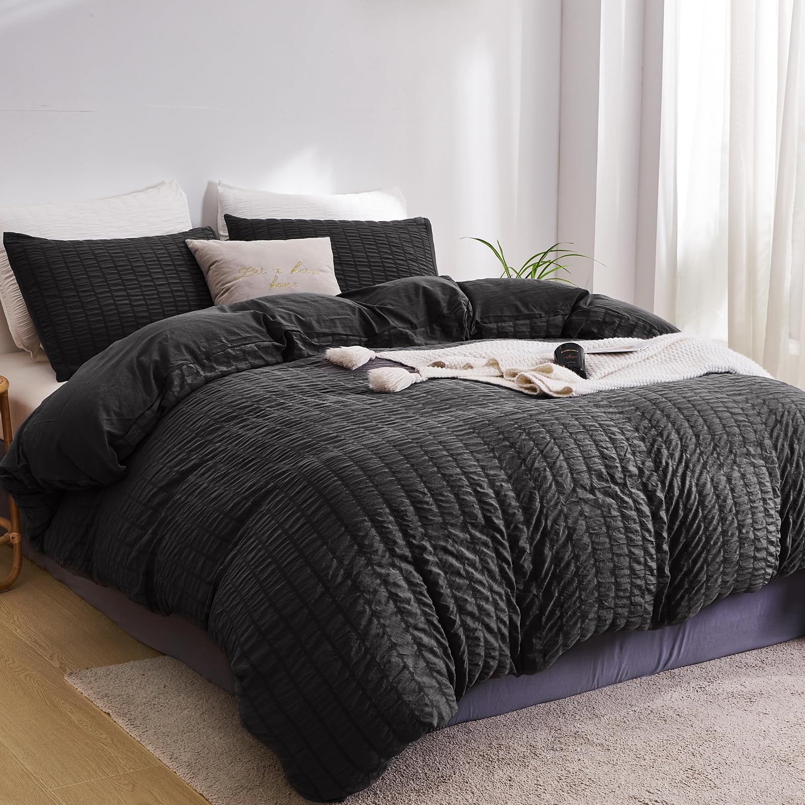 DuShow King Size Duvet Cover Set, Textured Black, Seersucker Pattern, Soft Breathable Bedding With Zipper - Image 2