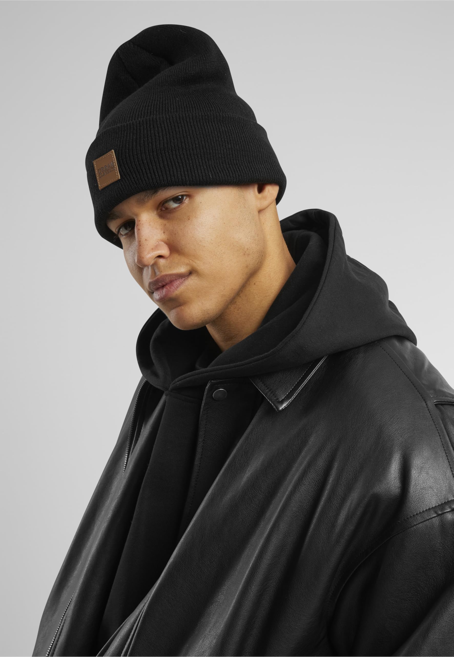 Urban Classics Uniseks Leatherpatch Long Beanie Czapka Zimowa, Czarny