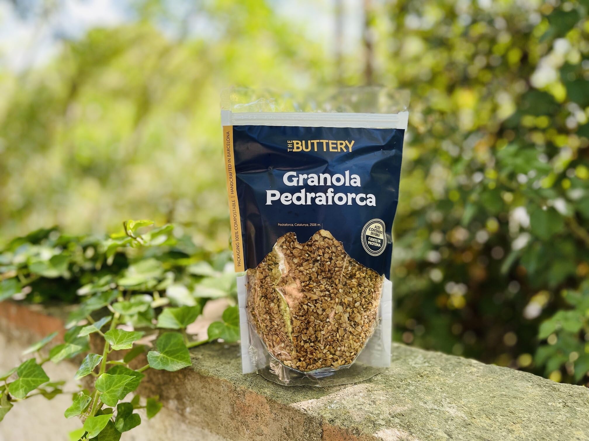 The Buttery – Granola Pedraforca - Crema de Cacahuete Chocolate & Dátil. Fuente Proteína/Fibra. Avena, Anacardo, Almendra, Chía, Lino, Cáñamo, Sésamo, Aceite Oliva V. Extra, Miel, Coco, Canela - 280g