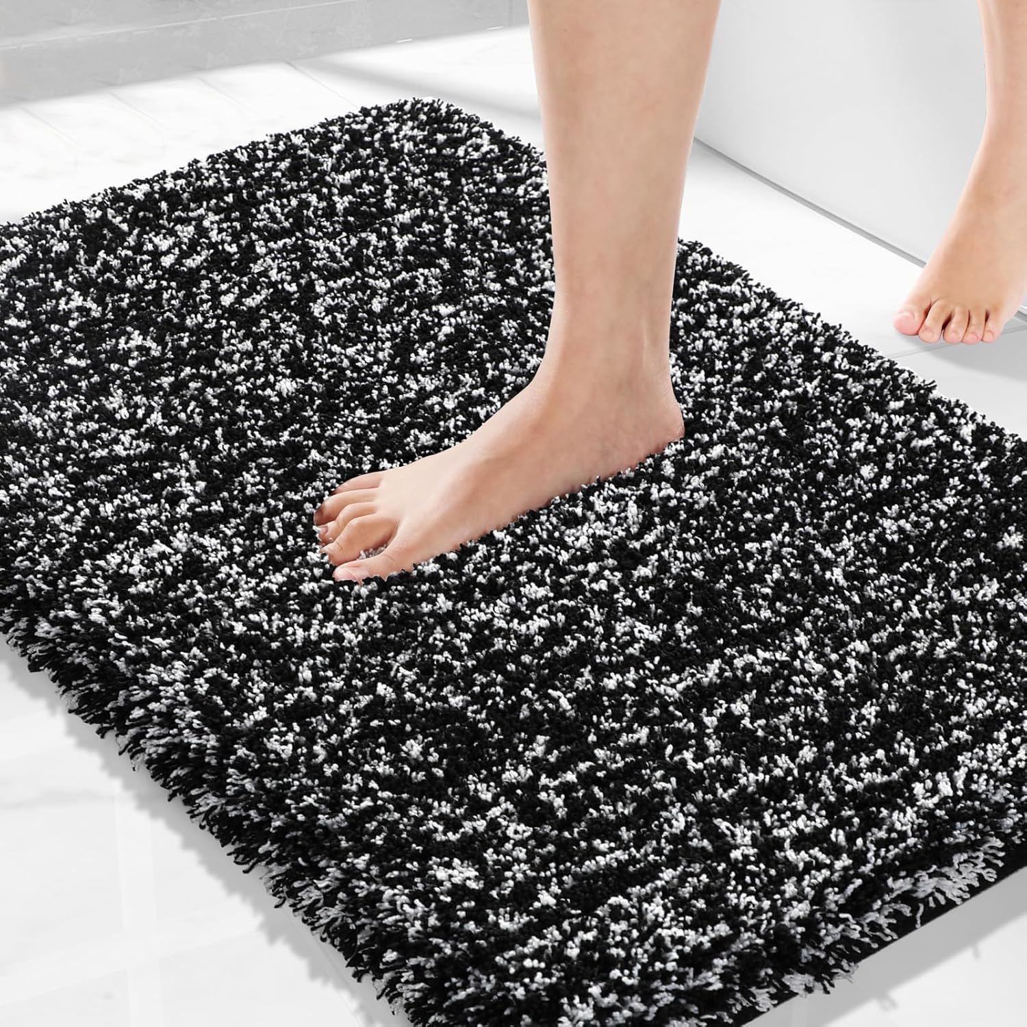 Yimobra Bath Mat, Super Shaggy Soft Comfortable Non Slip, Water Absorbent Microfiber Bath Mat, Dries Quickly, Machine Washable Thick Bathroom Floor Rugs for Shower, 51 x 81 cm, Black and White — image 1