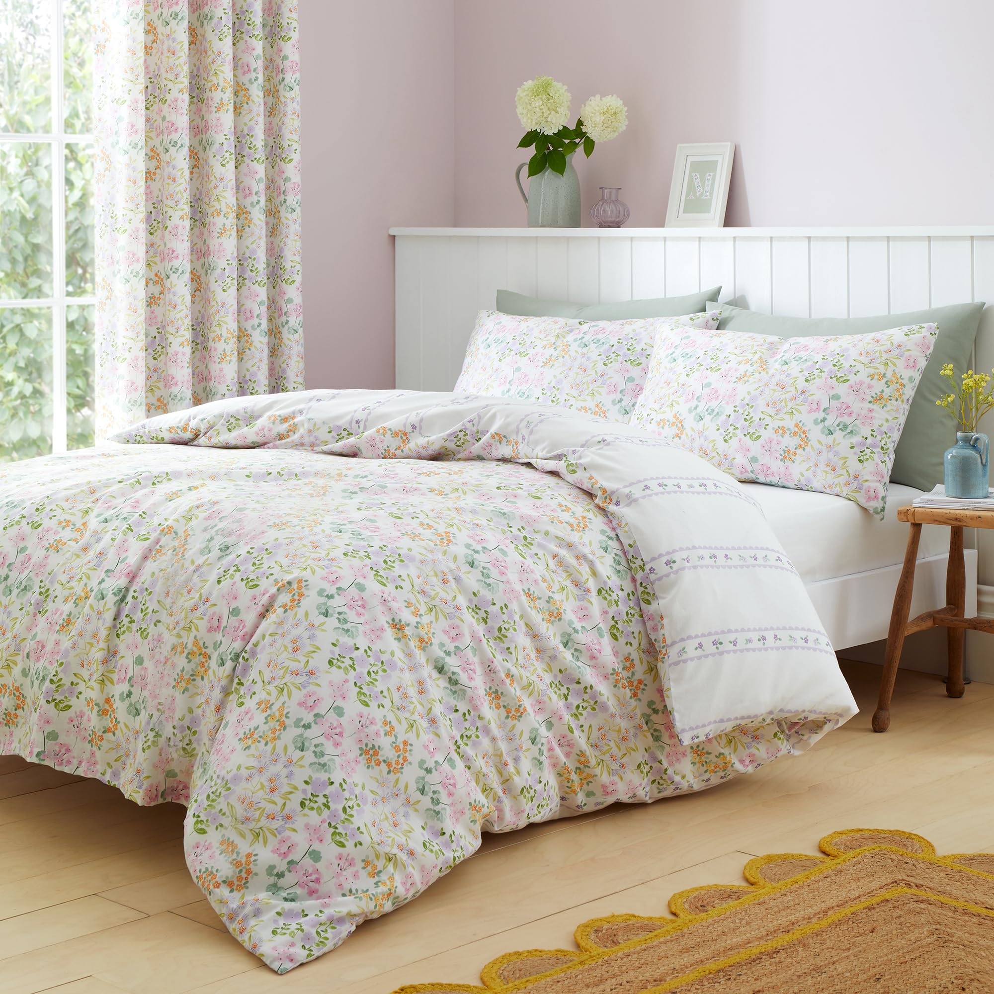 Dreams & Drapes Ditzy Floral Duvet Cover – Lilac – Super King Size (260 x 220cm) – Premium PolyCotton – 2 Pillowcases – Reversible with Stripe Design – Soft Touch Bedding