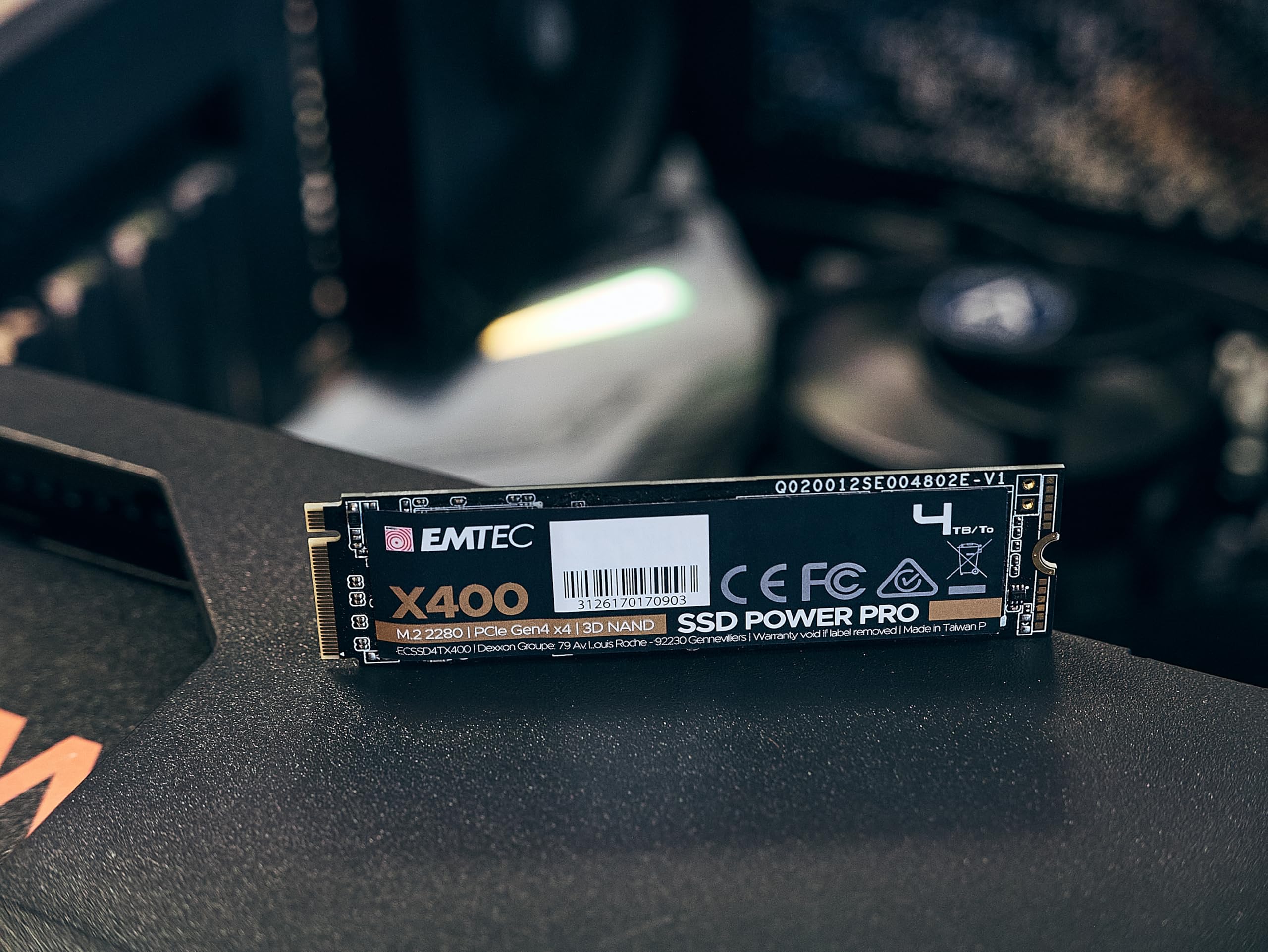 Emtec - SSD Interne X400 Power Pro M2 2280 1To/TB NVMe PCIe Gen4x4 Gaming PC et Jeux Vidéos - 3D NAND - Lecture Jusqu'à 5200MB/s, Ecriture Jusqu’à 2000MB/s - Endurance 200TB/1.8MH - ECSSD1TX400