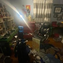 DeCLUTTER!?!