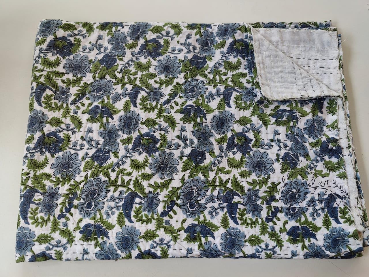 Kalap Indian Handmade Cotton Kantha Quilt Traditional Queen Kantha Quilts Kantha Bedspread Blanket Indian Kantha Queen Boho Quilt Throw King Quilts (Blue Floral., Twin 90 X 60 Inch)