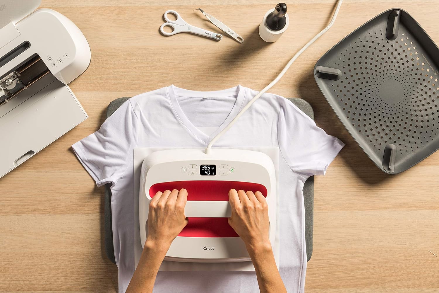 Cricut womens Women's T-shirt